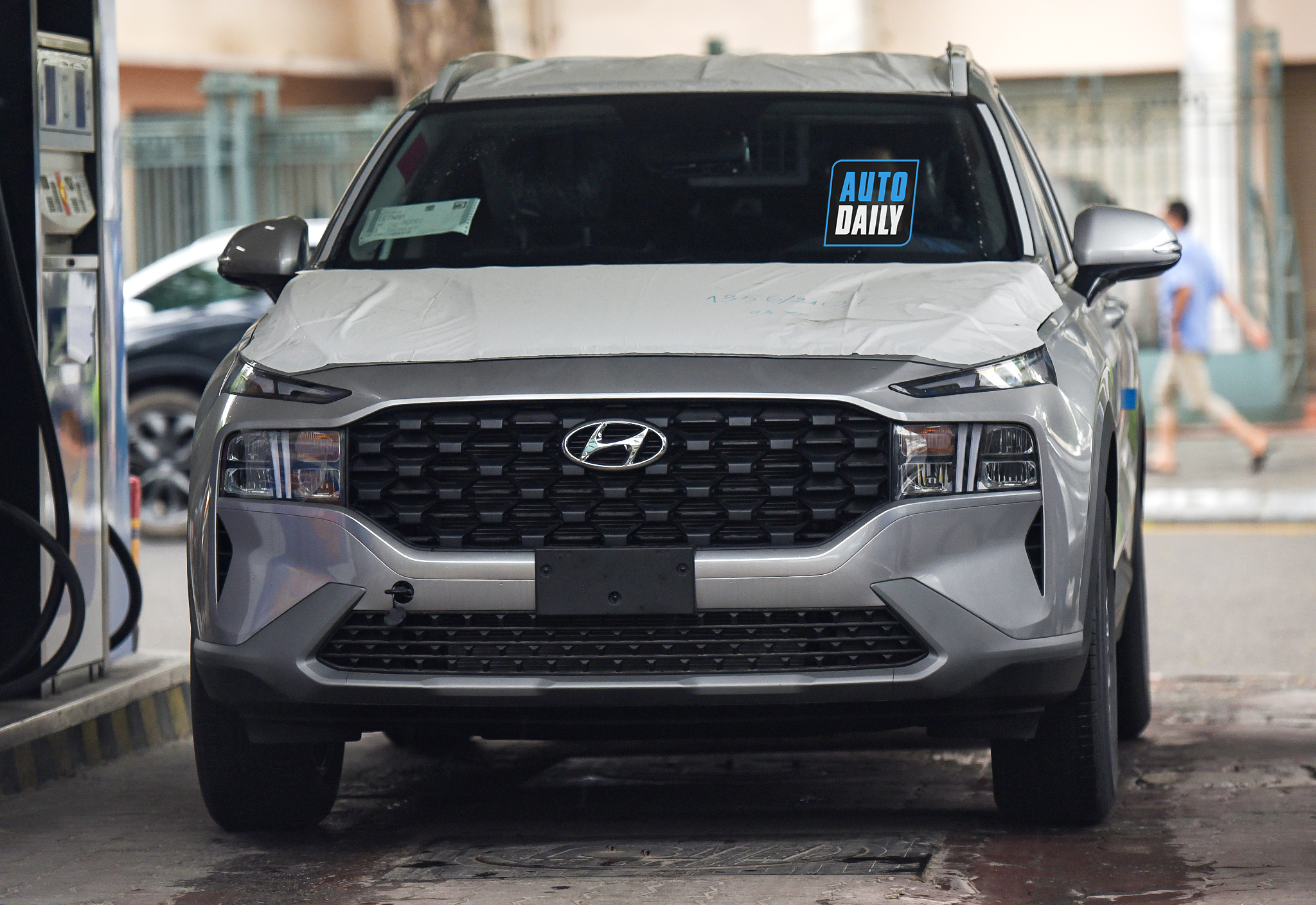 Thêm Hyundai Santa Fe 2021 xuất hiện trên phố Hà Nội, nhập khẩu Hàn Quốc